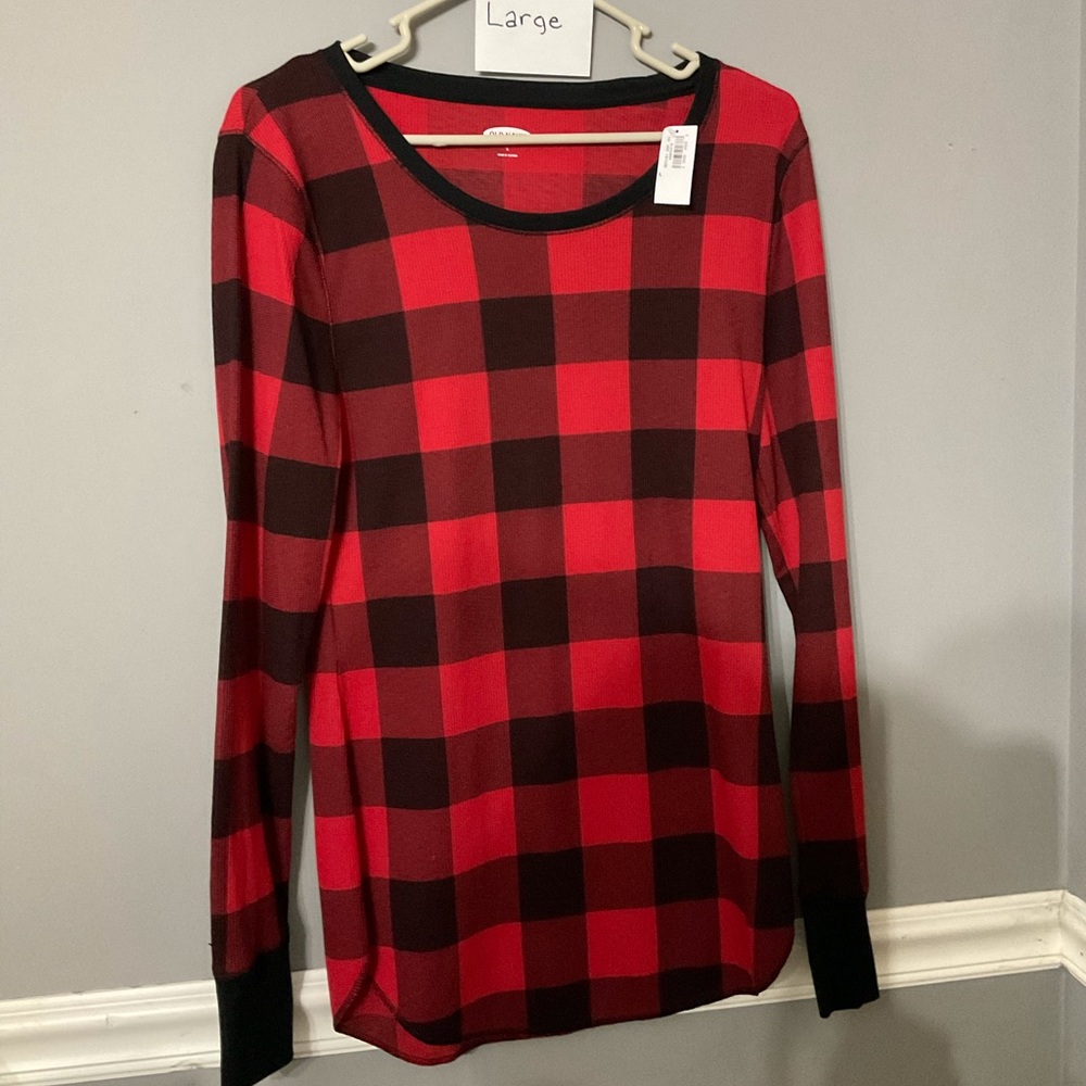 Old Navy Long Sleeve T-Shirt
